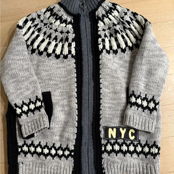 We The Free Gray and Black Graphic Cardigan - Picture 3 of 4